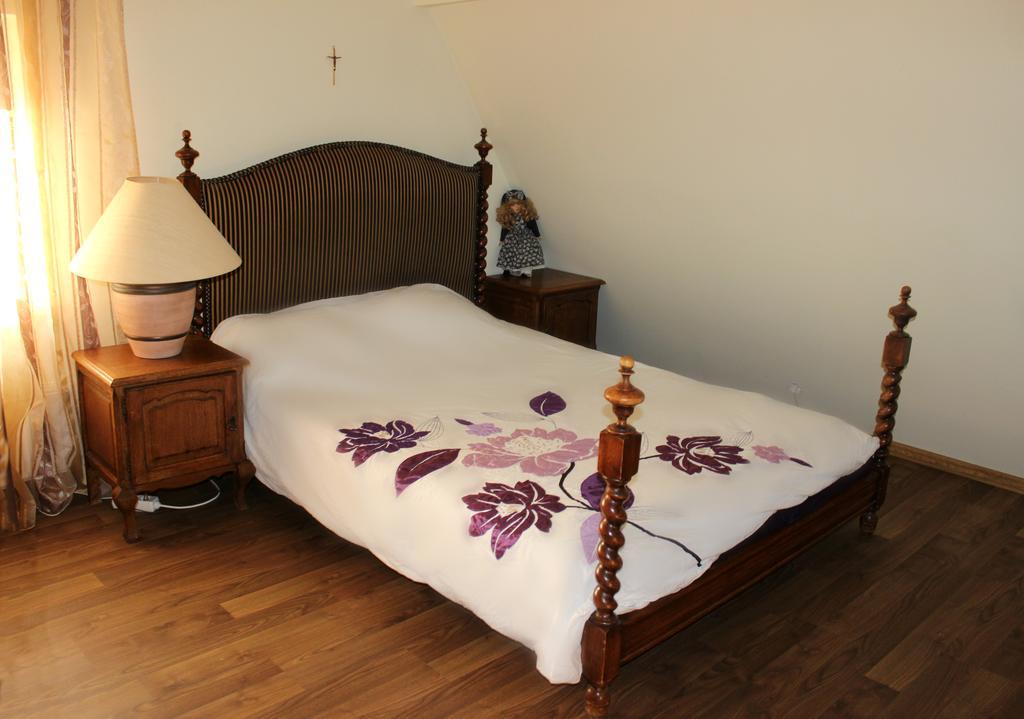 Columba Livia Guesthouse Palanga Rom bilde