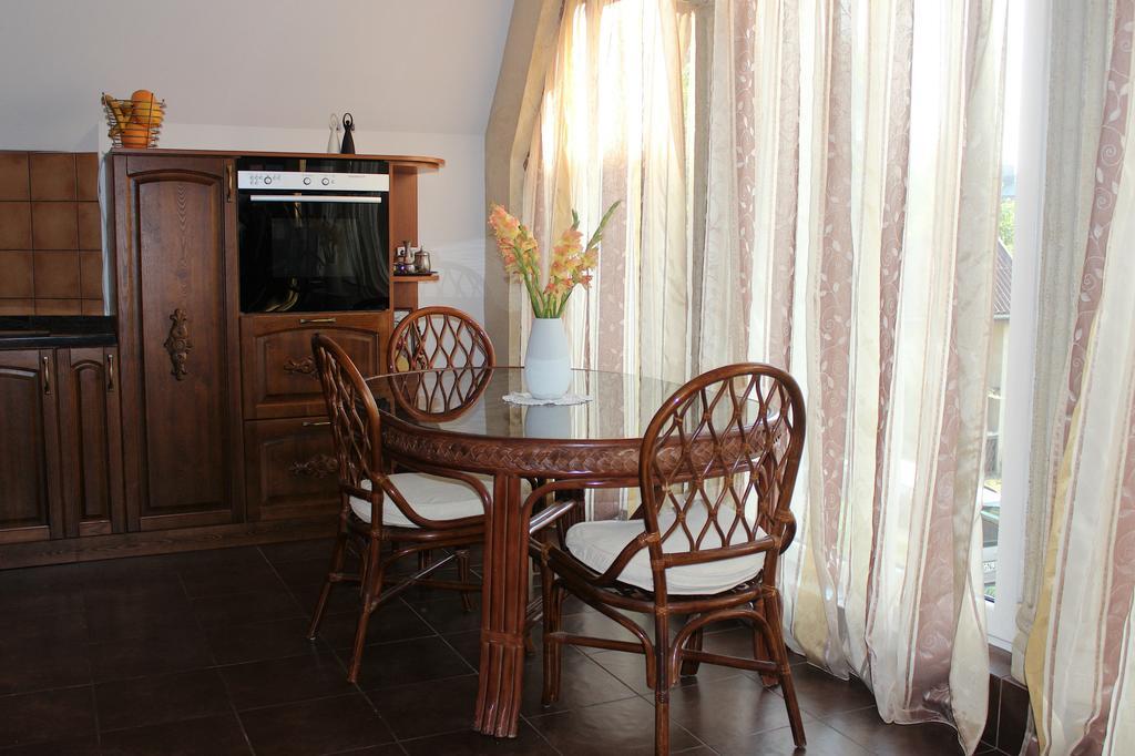 Columba Livia Guesthouse Palanga Rom bilde